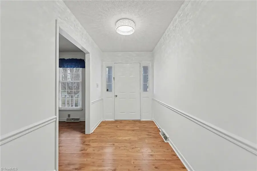 6905 Crandall Court, Clemmons, NC 27012 - Image #2