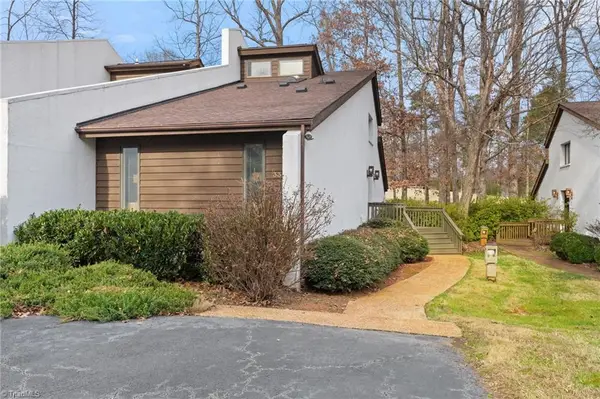 33 Lantern Lane, Lexington, NC 27295