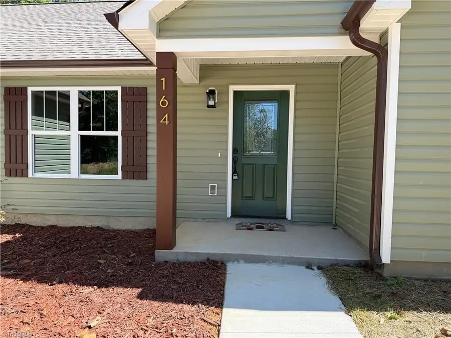 164 Holland Lane, Thomasville, NC 27360 - Image #2