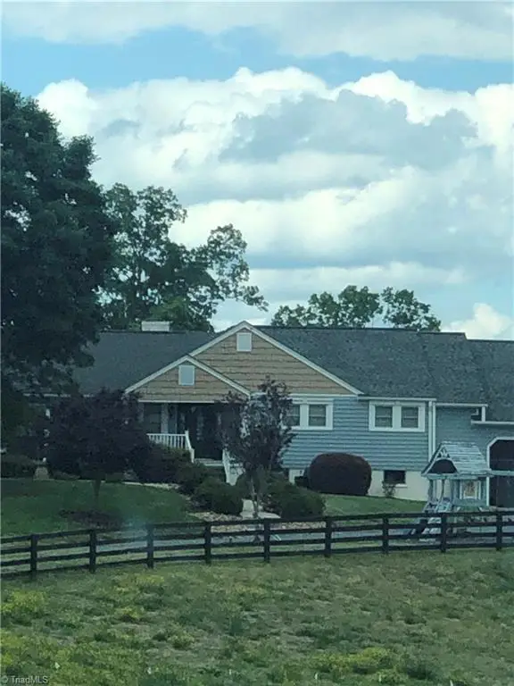 832 Hoover Hill Road, Asheboro, NC 27205