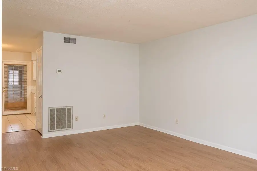 4012 S Bend Drive #115, Winston Salem, NC 27107 - Image #2
