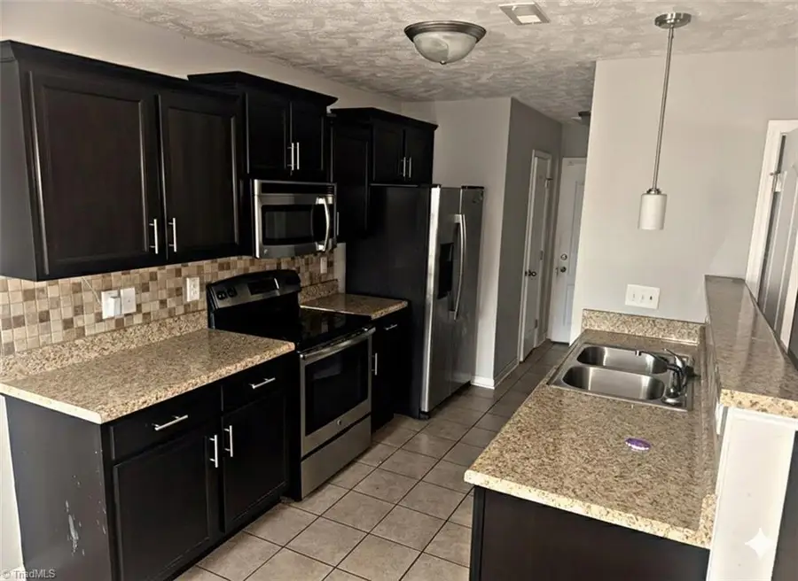 6800 Woodmark Drive, Fayetteville, NC 28314 - Image #3