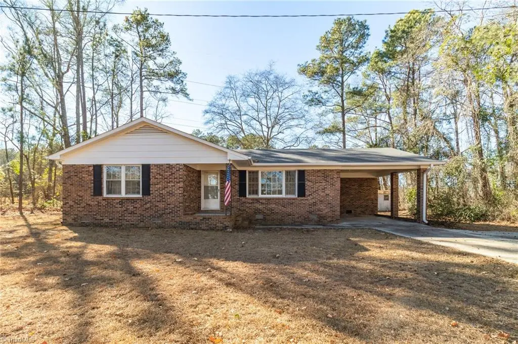 125 Pine Circle Drive, Rockingham, NC 28379 - Image #1