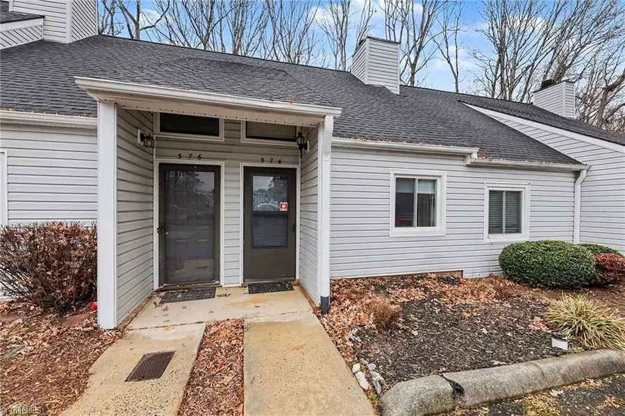 574 Brookside Court, Kernersville, NC 27284 - Image #2