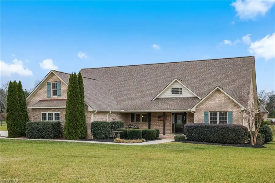 183 Oak Leaf Drive, Reidsville, NC 27320 - Image #2