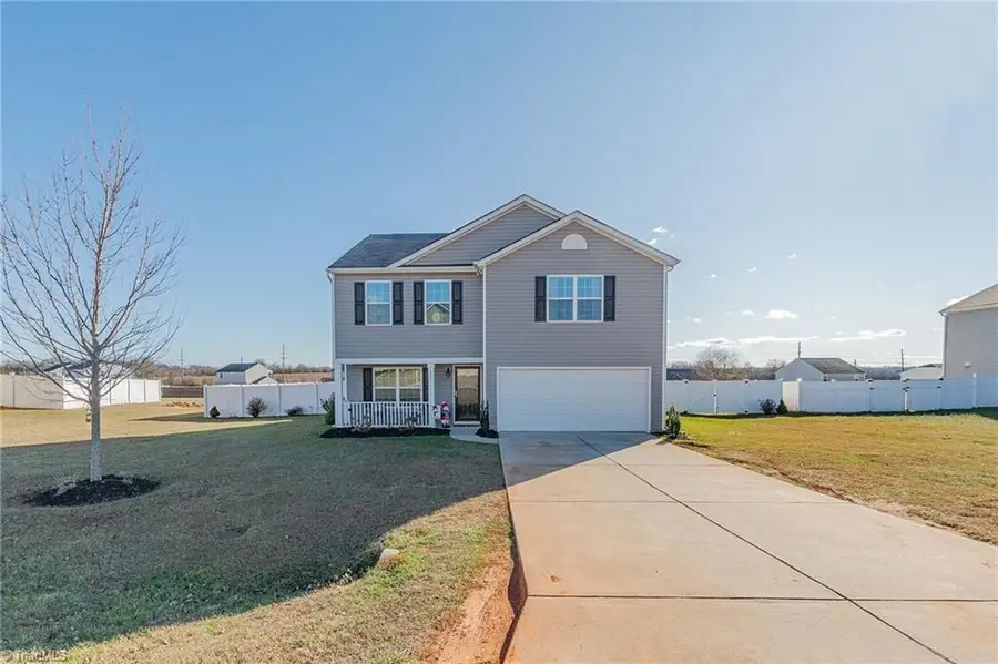 221 Estelle Drive, Lexington, NC 27295 - Image #3