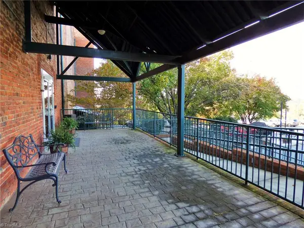 836 Oak Street #304, Winston-Salem, NC 27101