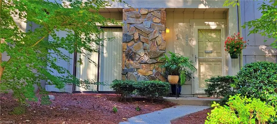 203 Lamplighter Circle, Winston Salem, NC 27104 - Image #2