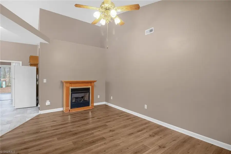 124 Bethania Oaks Circle, Pfafftown, NC 27040 - Image #3