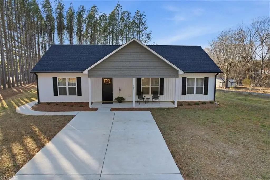 623 Arvil Hunt Road, Lexington, NC 27295 - Image #1