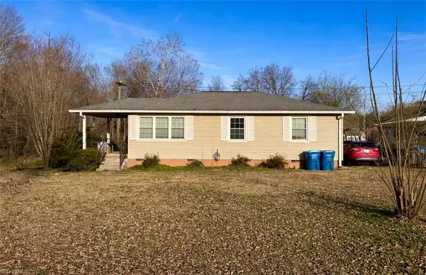 140 33rd Street Nw, Hickory, NC 28601