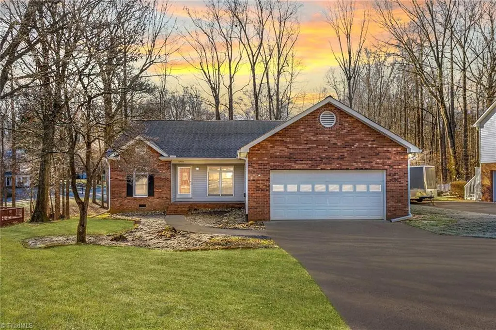 5900 Cottonwood Lane, Clemmons, NC 27103 - #1