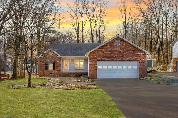 5900 Cottonwood Lane, Winston-Salem, NC 27103