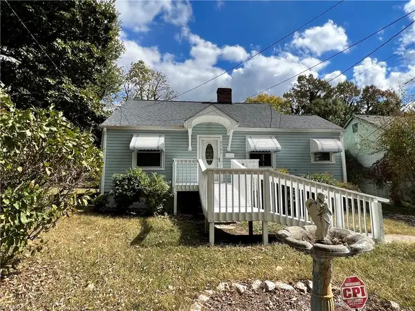 2725 Stokes Avenue, Winston-Salem, NC 27105