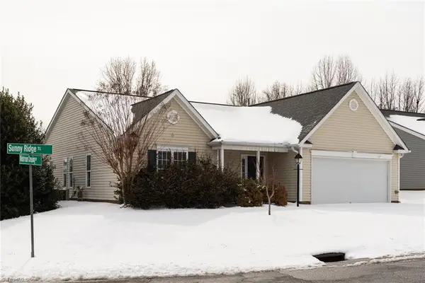 5862 Sunny Ridge Trail, Clemmons, NC 27012