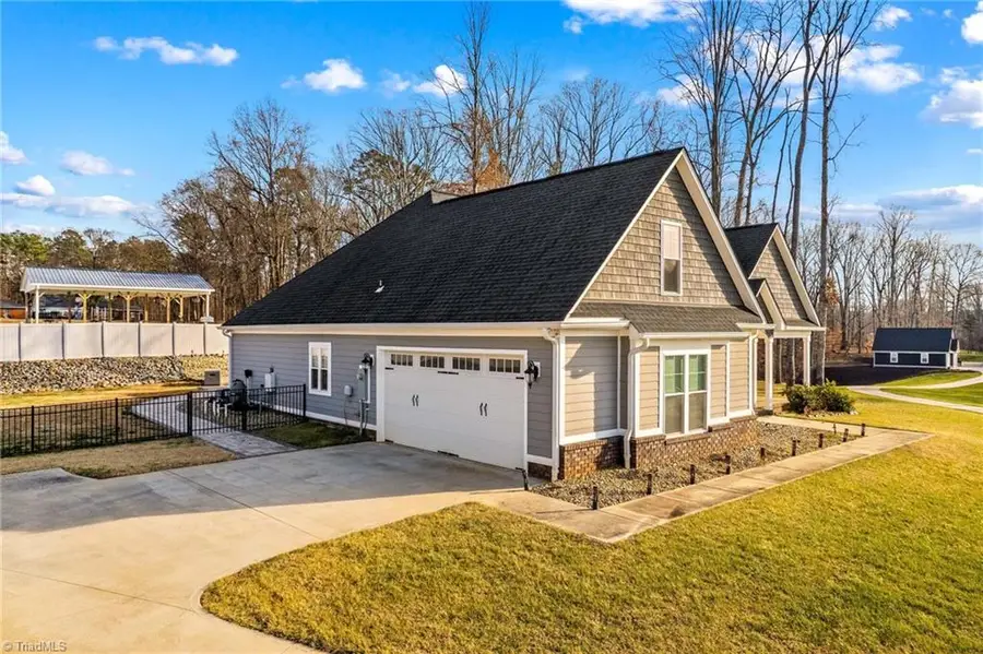 265 Lakefront Drive, Salisbury, NC 28146 - Image #3