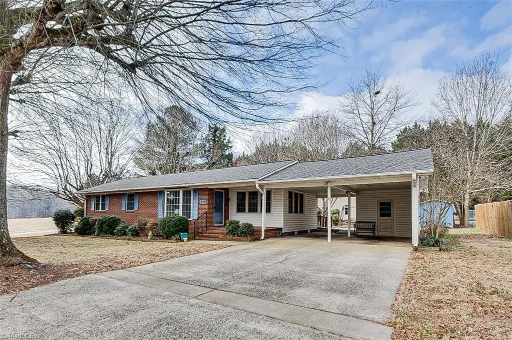 516 Hillcrest Drive, Randleman, NC 27317 - Image #1