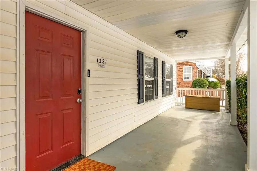 1321 Waybridge Lane, Winston Salem, NC 27103 - Image #3