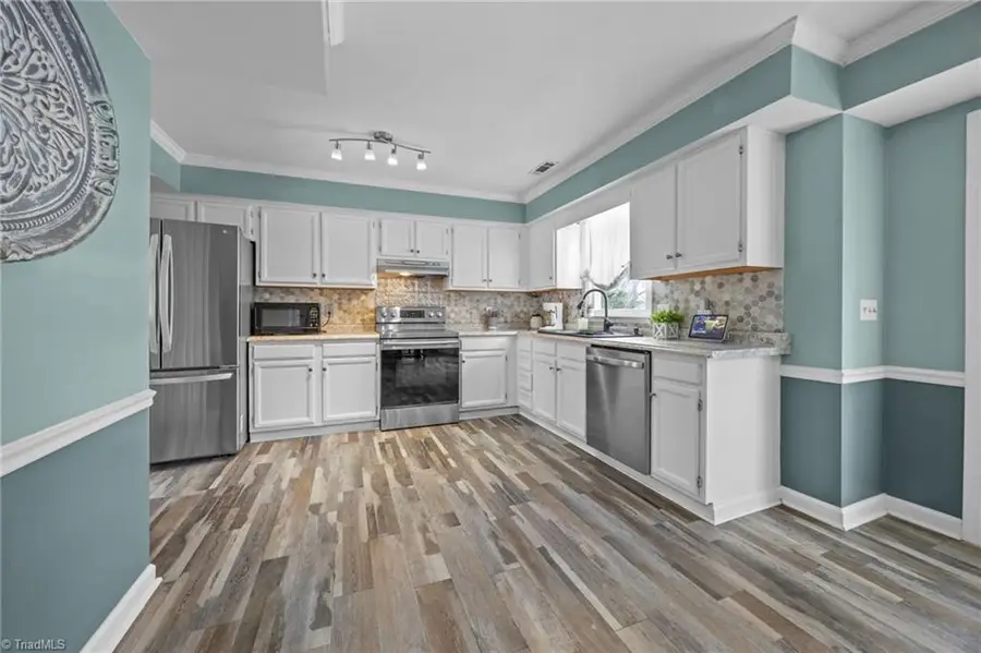 6021 Stone Bluff Drive, Clemmons, NC 27012 - #3