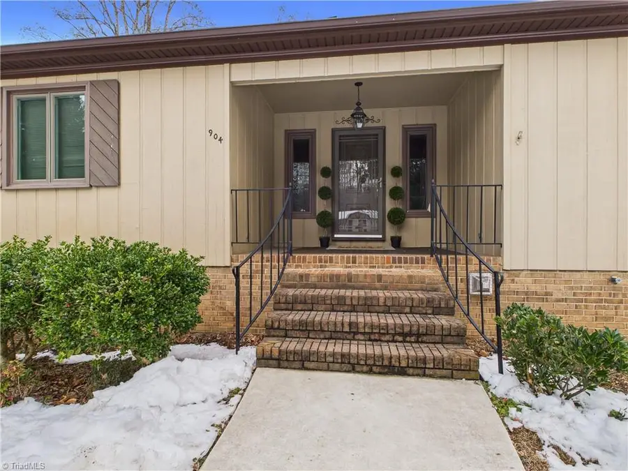 904 Fairidge Drive, Jamestown, NC 27282 - #3