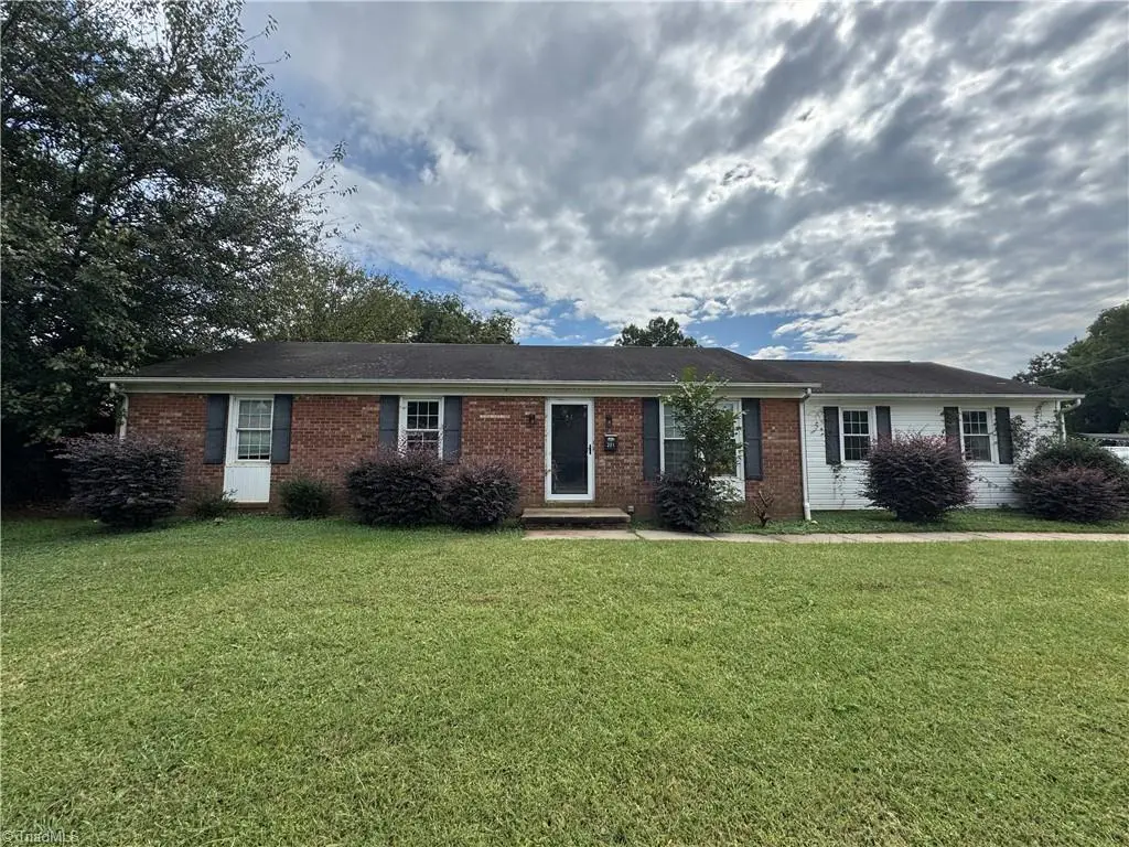 201 E Harden Street, Graham, NC 27253 - Image #1