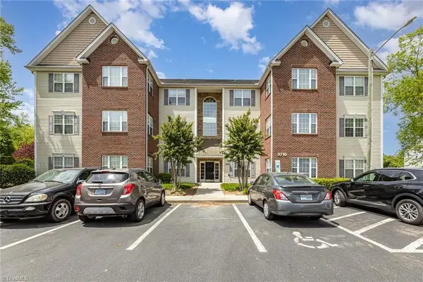 3710 Spanish Peak Drive #2D, High Point, NC 27265
