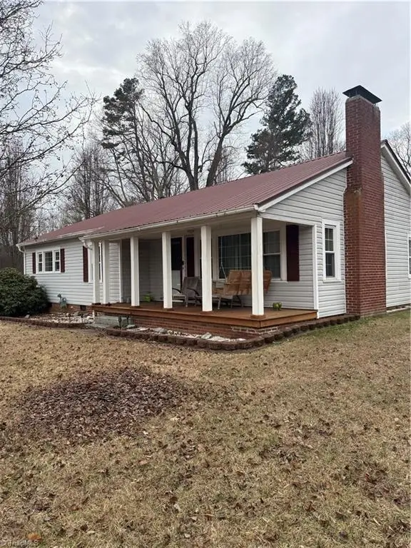 1720 Fisher Ferry Street, Thomasville, NC 27360 - Image #1