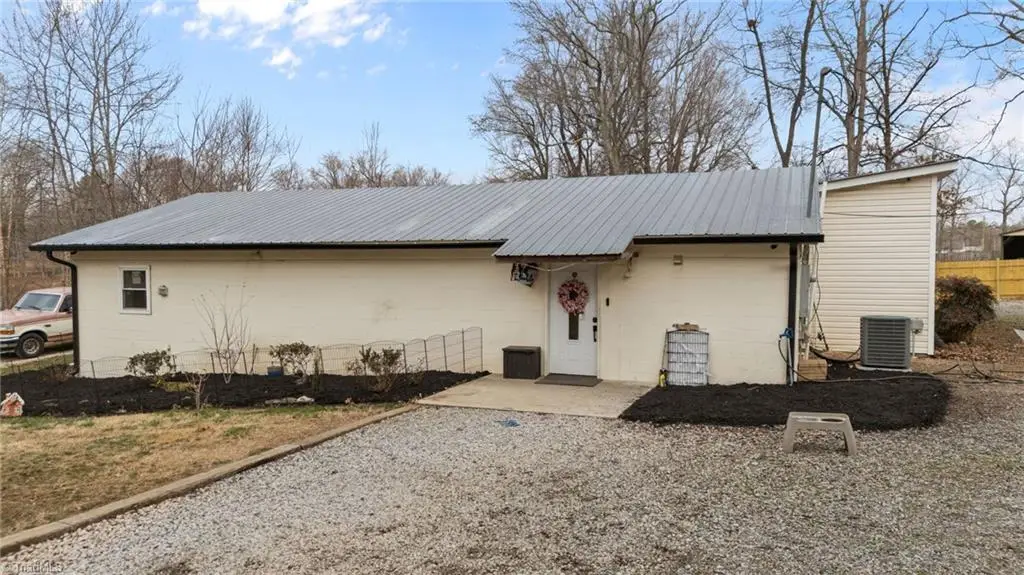 901 Decker Road, Thomasville, NC 27360 - Image #1