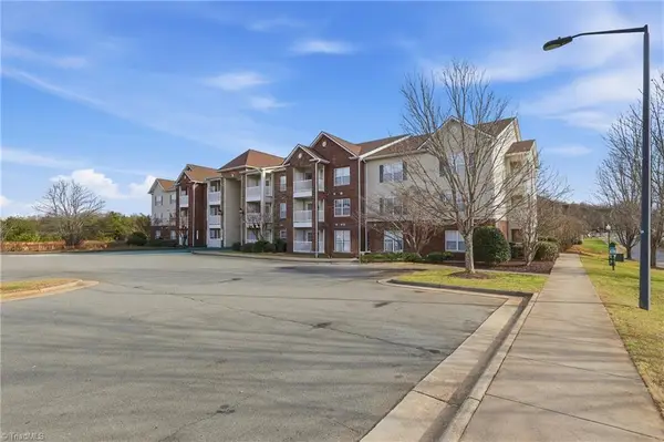 1380 Heritage Pointe Drive #101, Winston-Salem, NC 27127