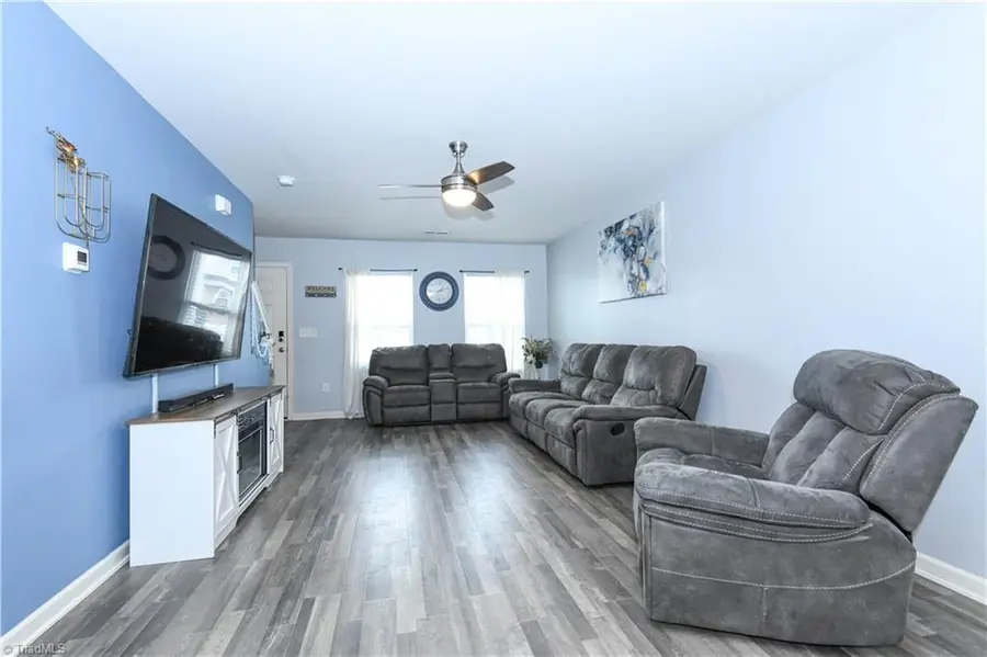 2902 Desmond Woods Drive, Greensboro, NC 27405 - Image #3