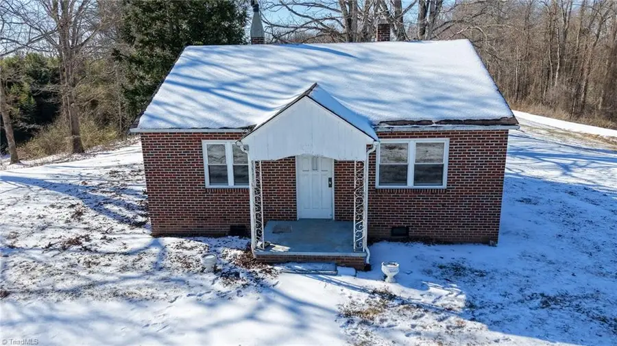 1676 Clingman Road, Ronda, NC 28670 - Image #2