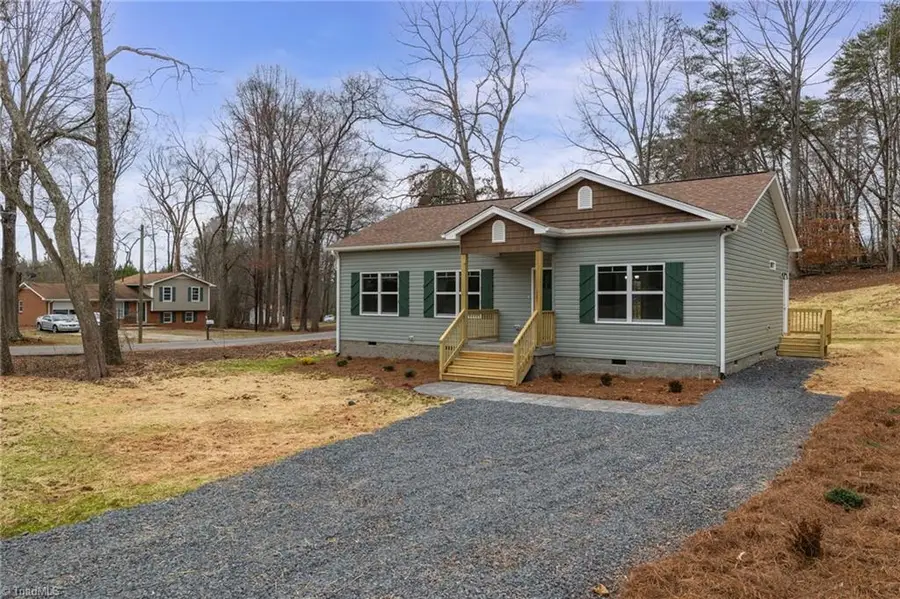 613 Kendall Street, Eden, NC 27288 - #2