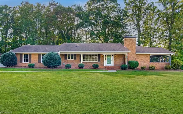 122 Pine Street, King, NC 27021