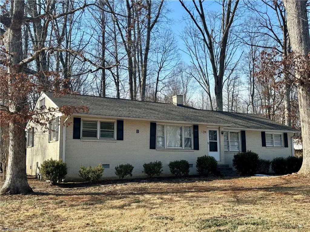 208 Wedgewood Drive, Jamestown, NC 27282 - #1