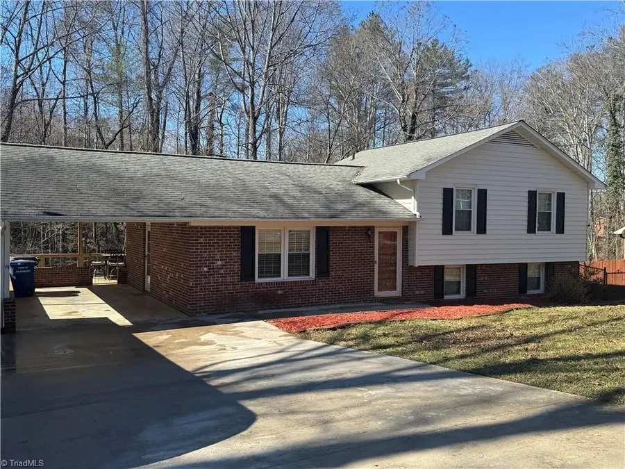 1542 Overlook Drive, Wilkesboro, NC 28697 - #2