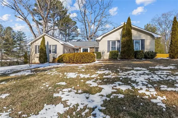 140 Quail Run Road, Mount Airy, NC 27030