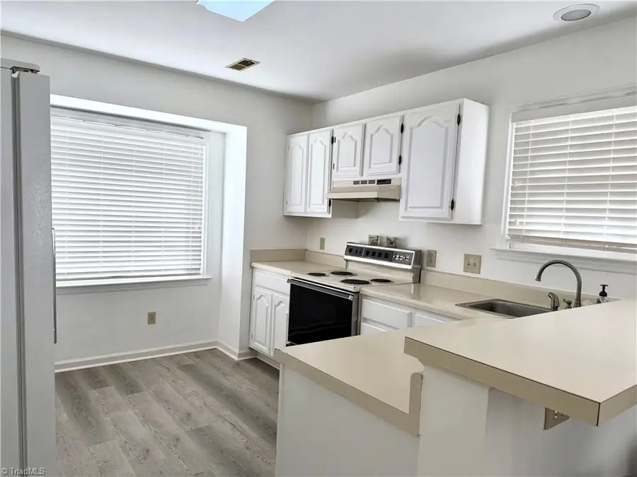 205 Standish Drive, Chapel Hill, NC 27517 - #3