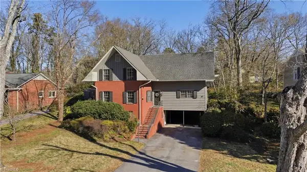 1040 Cantering Road, High Point, NC 27262