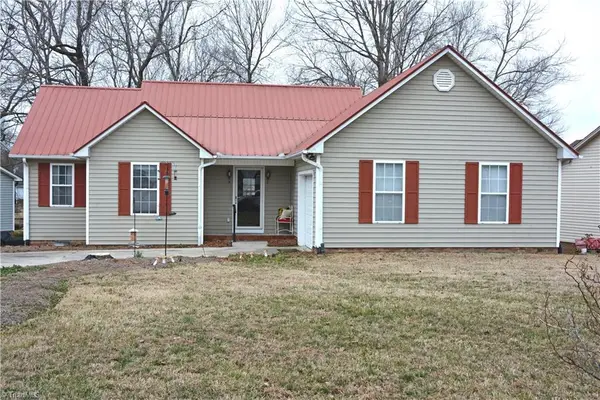 206 Ridge Creek Drive, Trinity, NC 27370