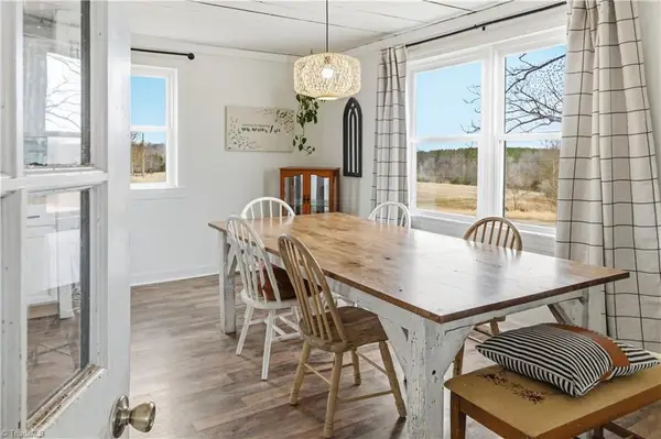 1149 Quaker Church Road, Siloam, NC 27047