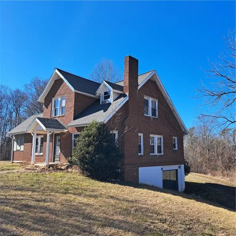 1121 Old Us Highway 421, Wilkesboro, NC 28697 - #2