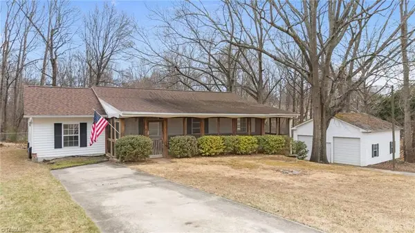 2307 Joy Drive, Jamestown, NC 27282