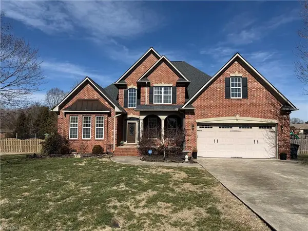 311 Vancouver Court, Kernersville, NC 27284