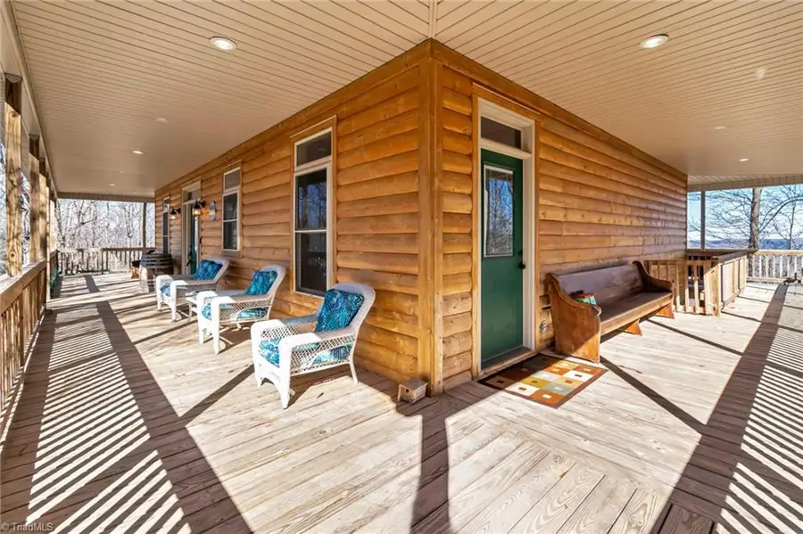 658 Green Point Lane, Boomer, NC 28606 - #2