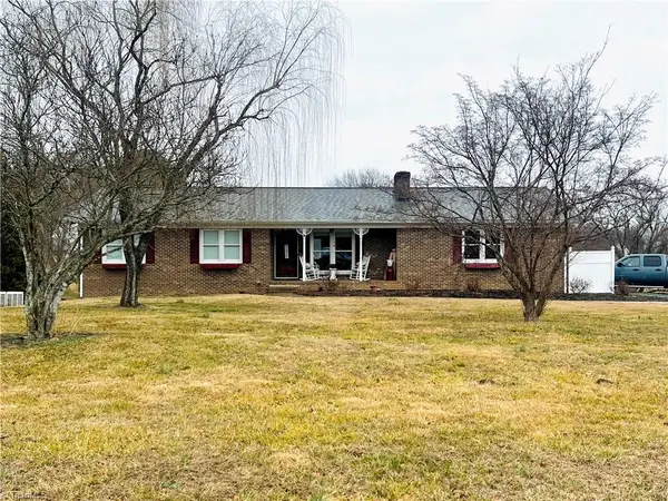 417 Fulton Avenue, Mount Airy, NC 27030