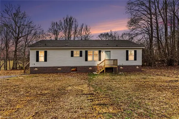 6670 Bonlee Bennett Road, Bear Creek, NC 27207