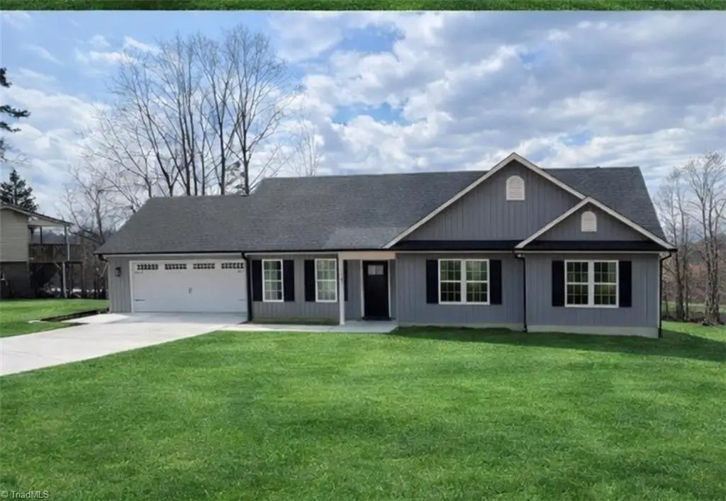 901 Kingsway Drive, King, NC 27021 - #1