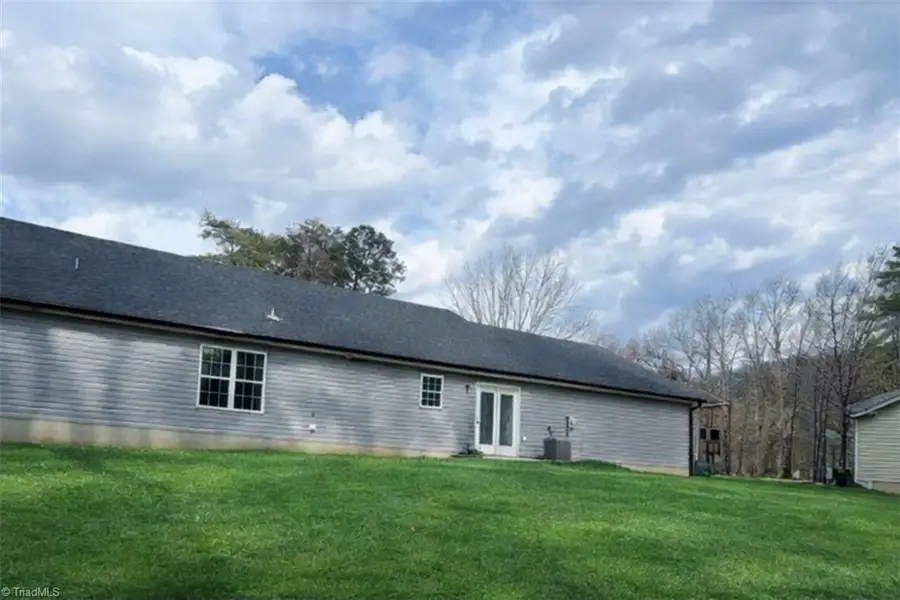 901 Kingsway Drive, King, NC 27021 - #3