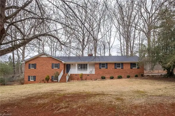 1165 Canaan Church Road, Denton, NC 27239