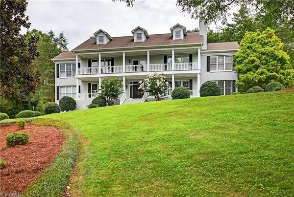 4141 Shattalon Drive, Winston-Salem, NC 27106